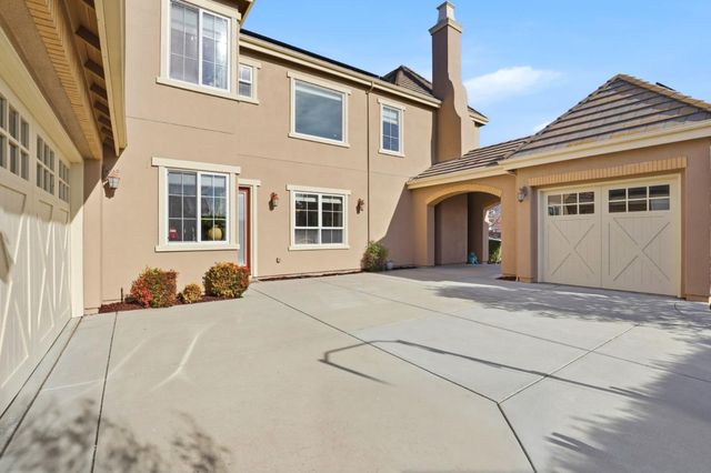 1625 Mission Avenida, Morgan Hill, CA 95037