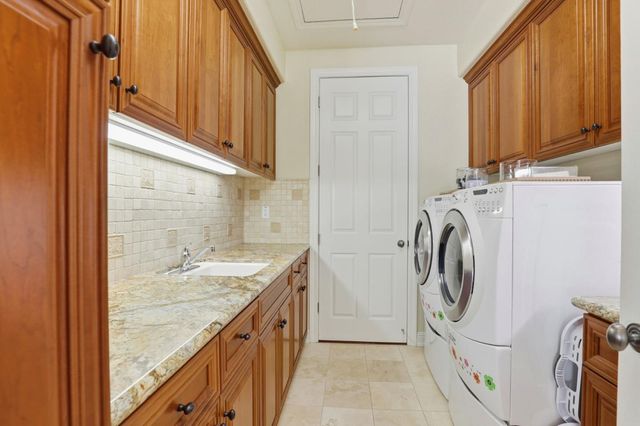 1625 Mission Avenida, Morgan Hill, CA 95037