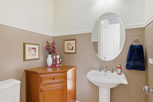 1625 Mission Avenida, Morgan Hill, CA 95037