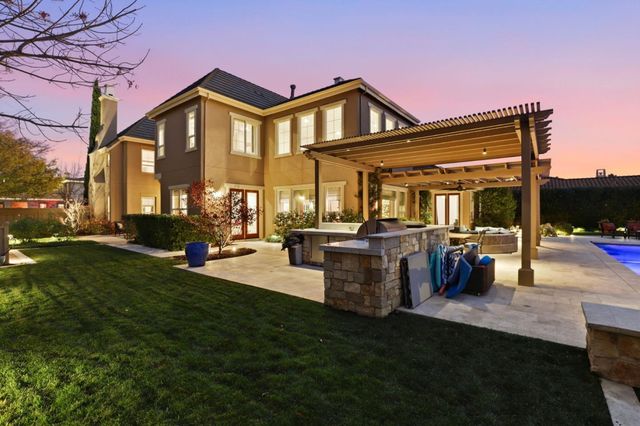 1625 Mission Avenida, Morgan Hill, CA 95037