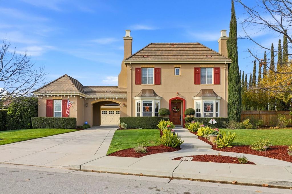 1625 Mission Avenida, Morgan Hill, CA 95037