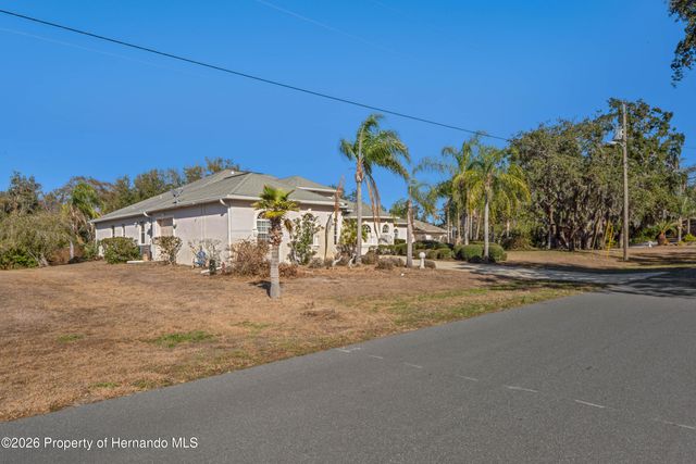 275 Planter Road, Spring Hill, FL 34606