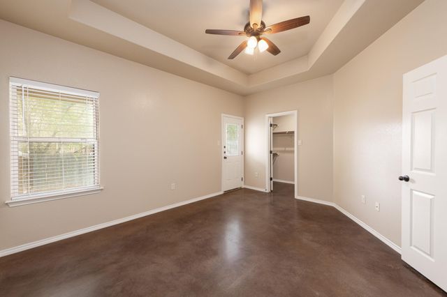 424 JACK RABBIT LN B, Buda, TX 78610