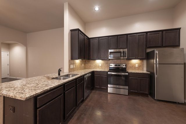 424 JACK RABBIT LN B, Buda, TX 78610