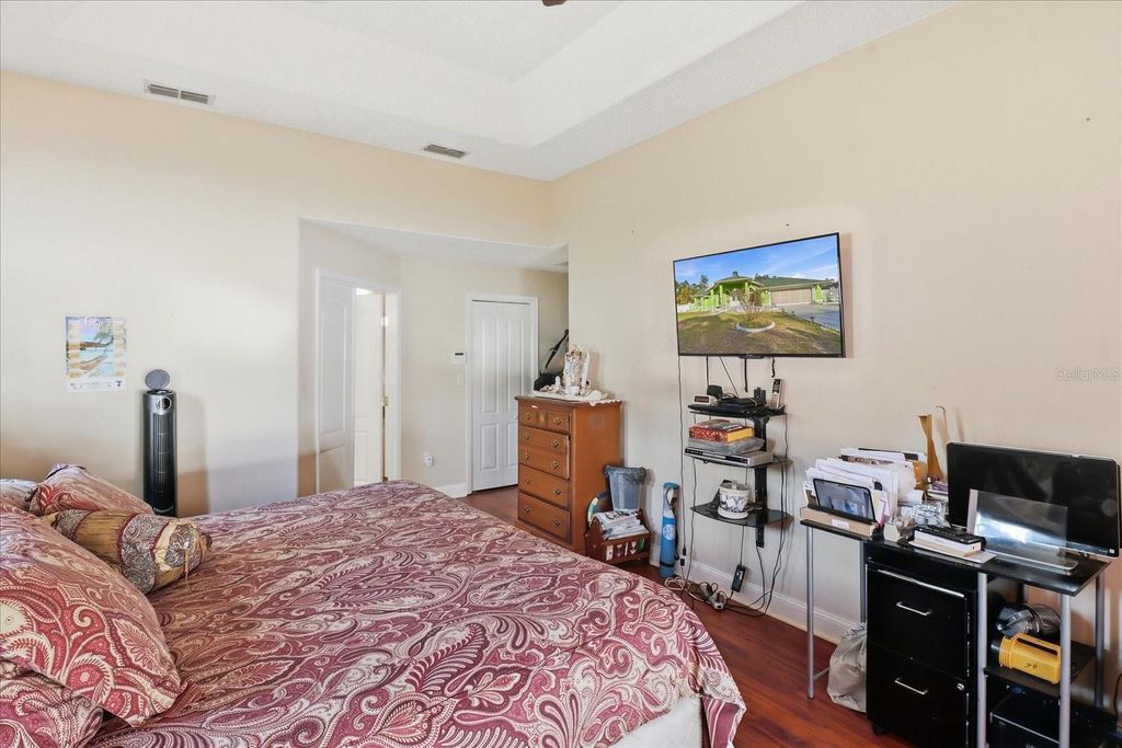 Image 27 of property listing at 13061 SW 77TH AVENUE, Ocala, FL 34473