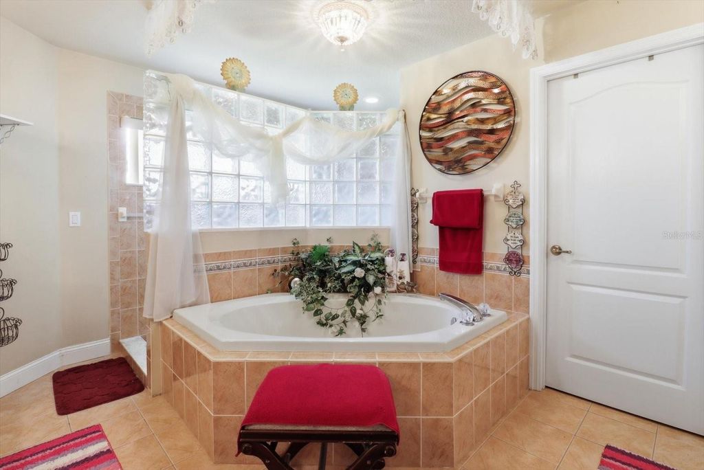 Image 28 of property listing at 13061 SW 77TH AVENUE, Ocala, FL 34473