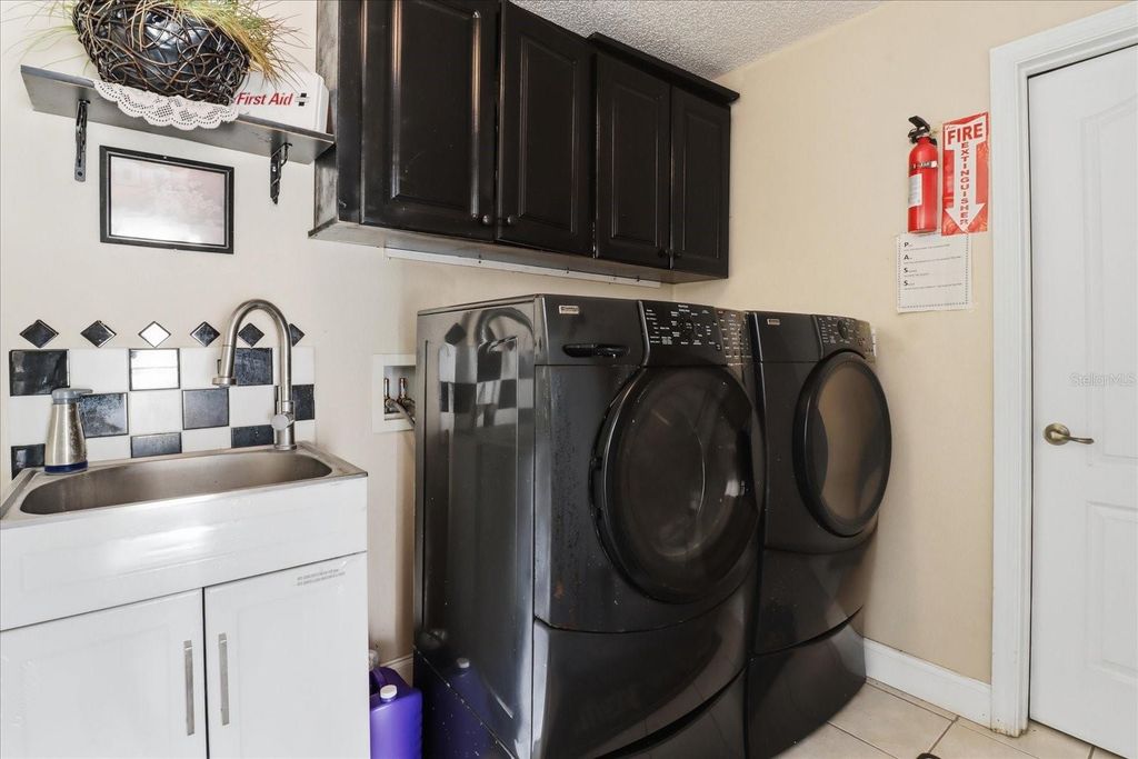 Image 32 of property listing at 13061 SW 77TH AVENUE, Ocala, FL 34473