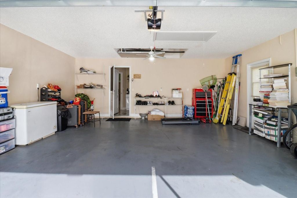 Image 34 of property listing at 13061 SW 77TH AVENUE, Ocala, FL 34473