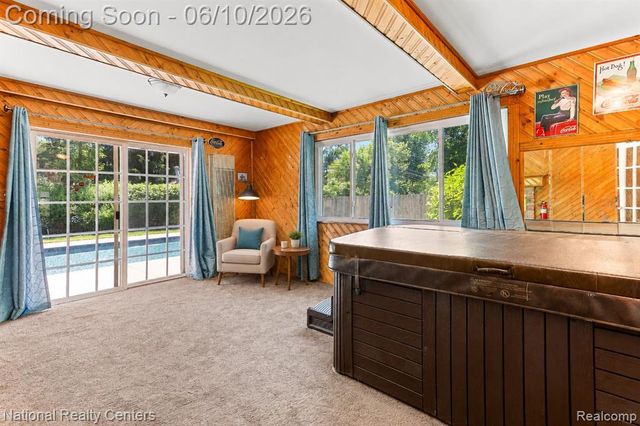 23950 Meadowbrook Road, Novi, MI 48375