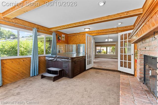 23950 Meadowbrook Road, Novi, MI 48375