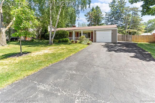 23950 Meadowbrook Road, Novi, MI 48375