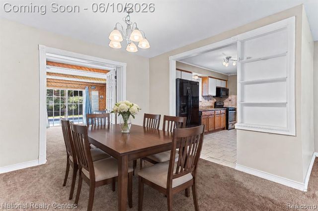 23950 Meadowbrook Road, Novi, MI 48375