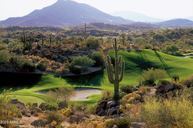 10651 E FERNWOOD Lane, Scottsdale, AZ 85262