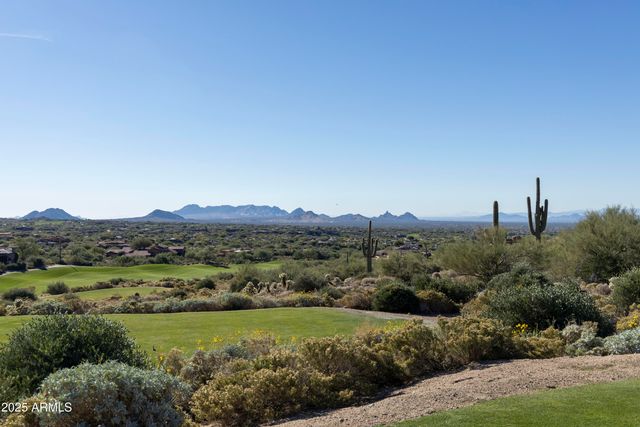 10651 E FERNWOOD Lane, Scottsdale, AZ 85262