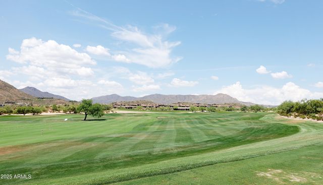 10651 E FERNWOOD Lane, Scottsdale, AZ 85262