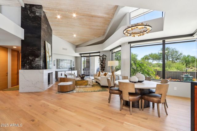 10651 E FERNWOOD Lane, Scottsdale, AZ 85262