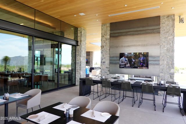 10651 E FERNWOOD Lane, Scottsdale, AZ 85262