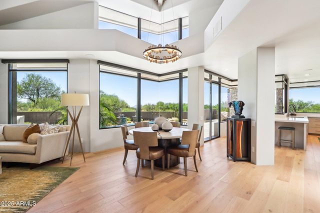 10651 E FERNWOOD Lane, Scottsdale, AZ 85262