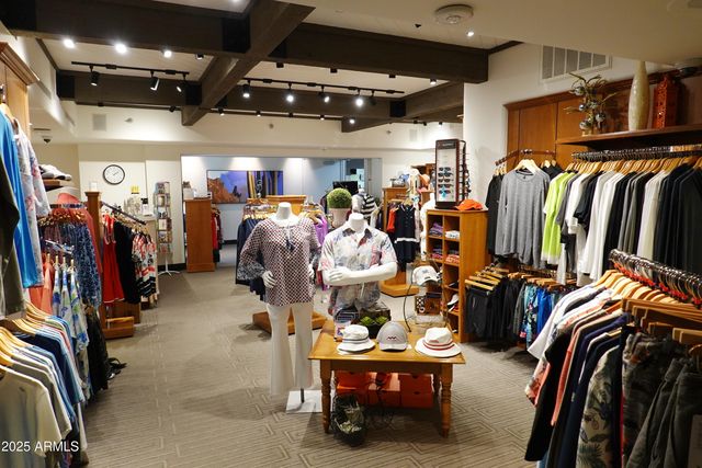 10651 E FERNWOOD Lane, Scottsdale, AZ 85262