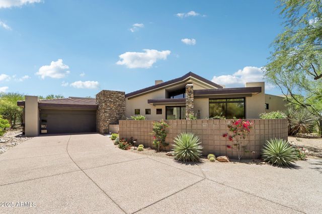 10651 E FERNWOOD Lane, Scottsdale, AZ 85262