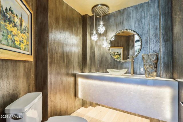 10651 E FERNWOOD Lane, Scottsdale, AZ 85262