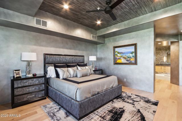 10651 E FERNWOOD Lane, Scottsdale, AZ 85262