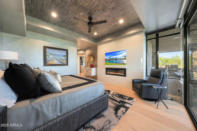 10651 E FERNWOOD Lane, Scottsdale, AZ 85262