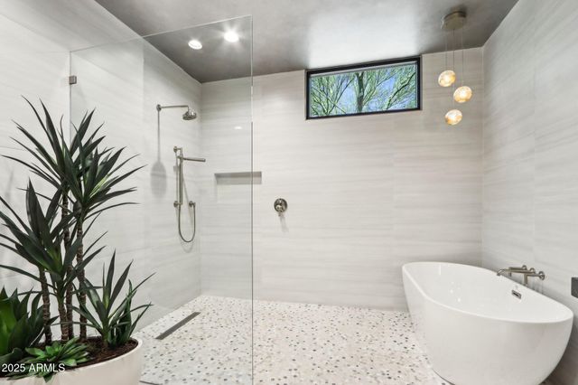 10651 E FERNWOOD Lane, Scottsdale, AZ 85262