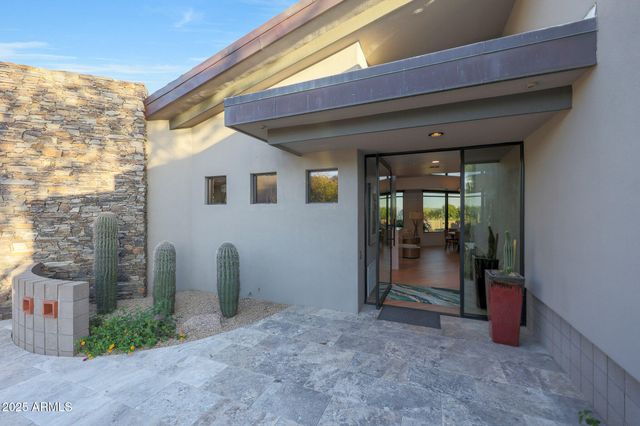 10651 E FERNWOOD Lane, Scottsdale, AZ 85262