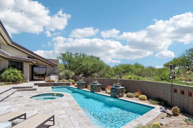 10651 E FERNWOOD Lane, Scottsdale, AZ 85262