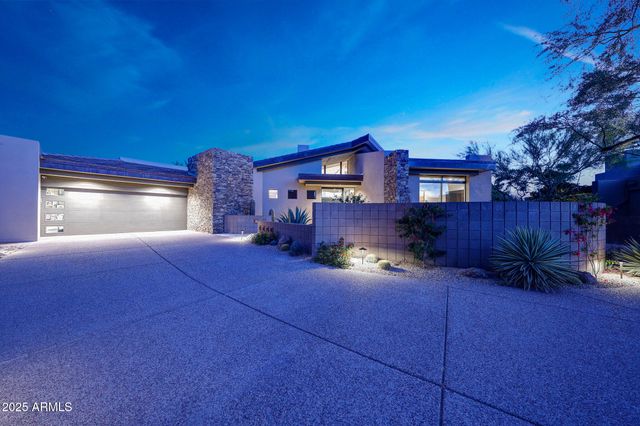 10651 E FERNWOOD Lane, Scottsdale, AZ 85262