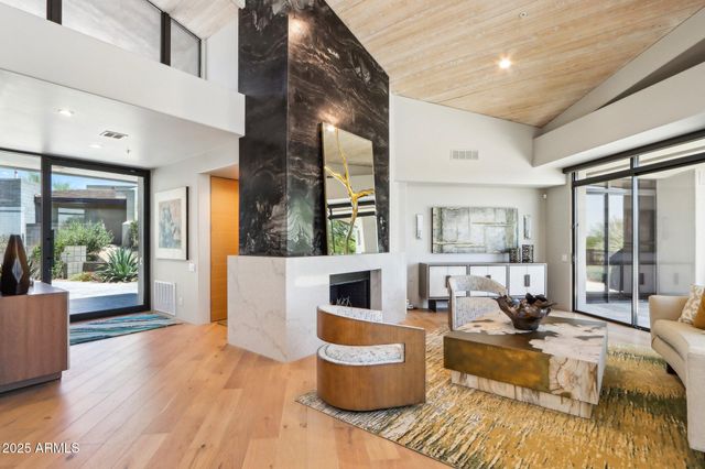 10651 E FERNWOOD Lane, Scottsdale, AZ 85262