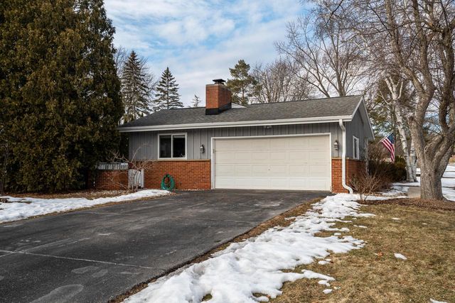 301 Madero DRIVE, Thiensville, WI 53092