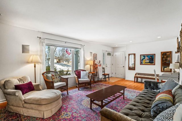 301 Madero DRIVE, Thiensville, WI 53092