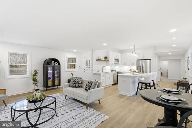 166 GRAYWOLF TRL, Winchester, VA 22602