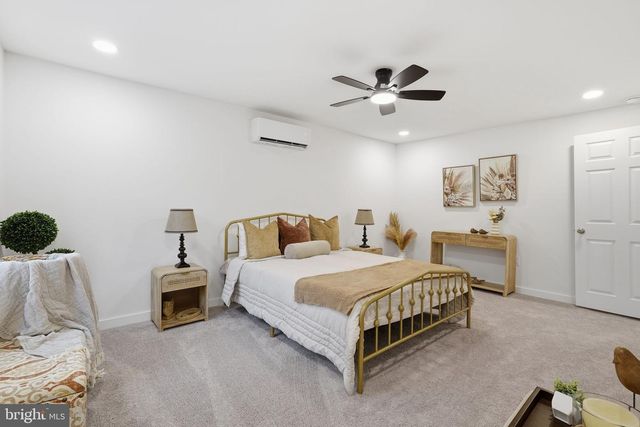 166 GRAYWOLF TRL, Winchester, VA 22602