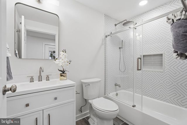 166 GRAYWOLF TRL, Winchester, VA 22602