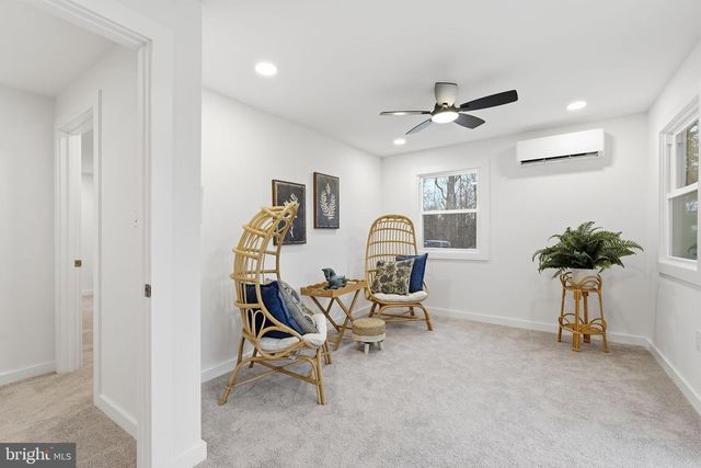 166 GRAYWOLF TRL, Winchester, VA 22602