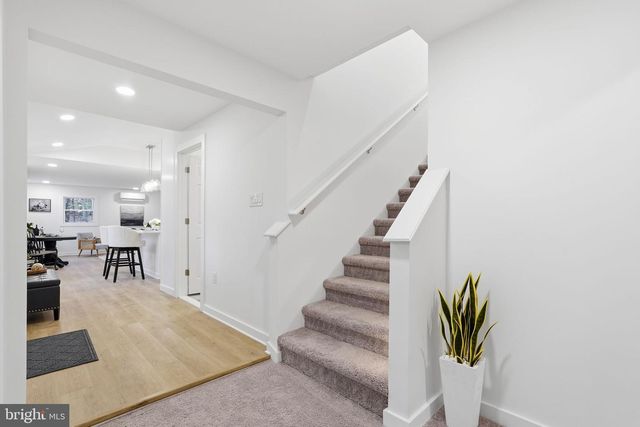 166 GRAYWOLF TRL, Winchester, VA 22602