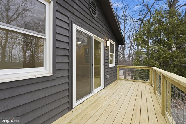 166 GRAYWOLF TRL, Winchester, VA 22602