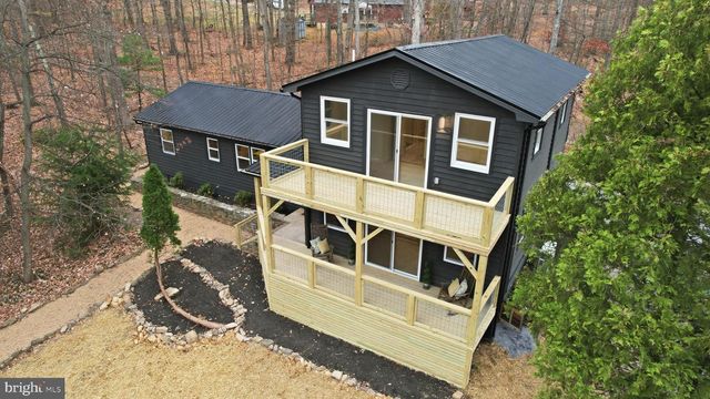 166 GRAYWOLF TRL, Winchester, VA 22602