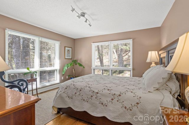 210 Claymoor Court, Flat Rock, NC 28731