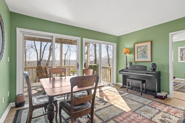 210 Claymoor Court, Flat Rock, NC 28731