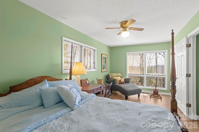 210 Claymoor Court, Flat Rock, NC 28731