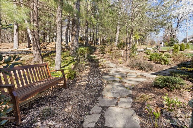 210 Claymoor Court, Flat Rock, NC 28731