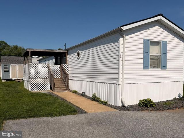 106 DUSK DR, Nottingham, PA 19362