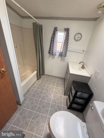 106 DUSK DR, Nottingham, PA 19362