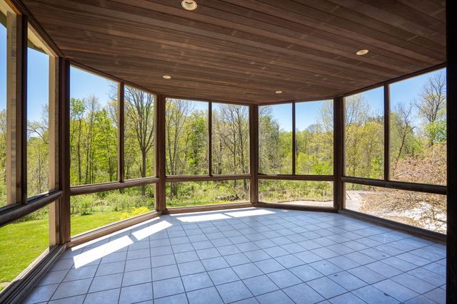 1065 Johnson Street, Tallmadge Twp, MI 49435