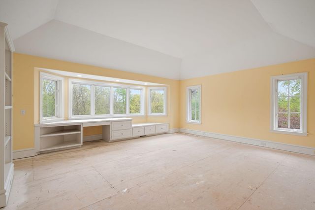 1065 Johnson Street, Tallmadge Twp, MI 49435