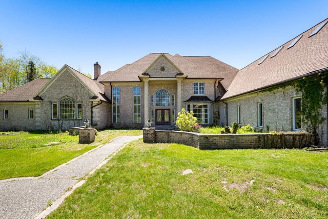 1065 Johnson Street, Tallmadge Twp, MI 49435